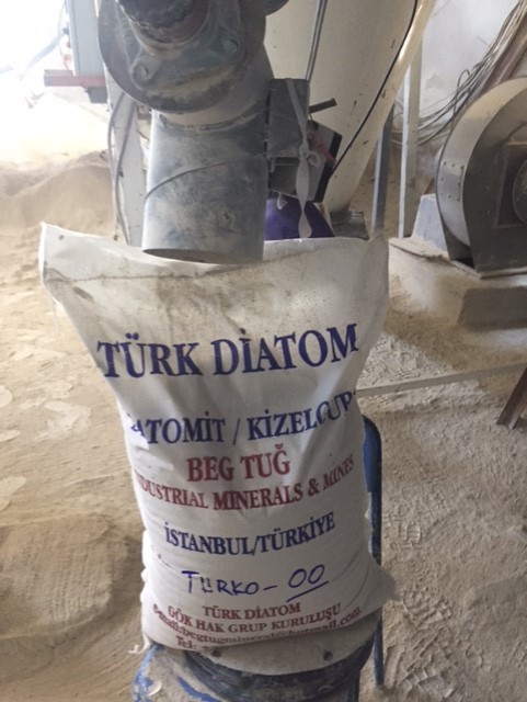 Diatom Turko | Türk Diyatom | Türk Diyatome | Türk Kizelgur | Türk Diatom Adı Altında Kristal Yapısı Bozulmamış % YÜz Saf Ateş Görmemiş Amorf Silis İçerikli Bir Çok Çeşitli Mikronize İnasn ve Kanatlı Kanatsız ve Diğer Hayvanların Besin Takviyesini Yapmak