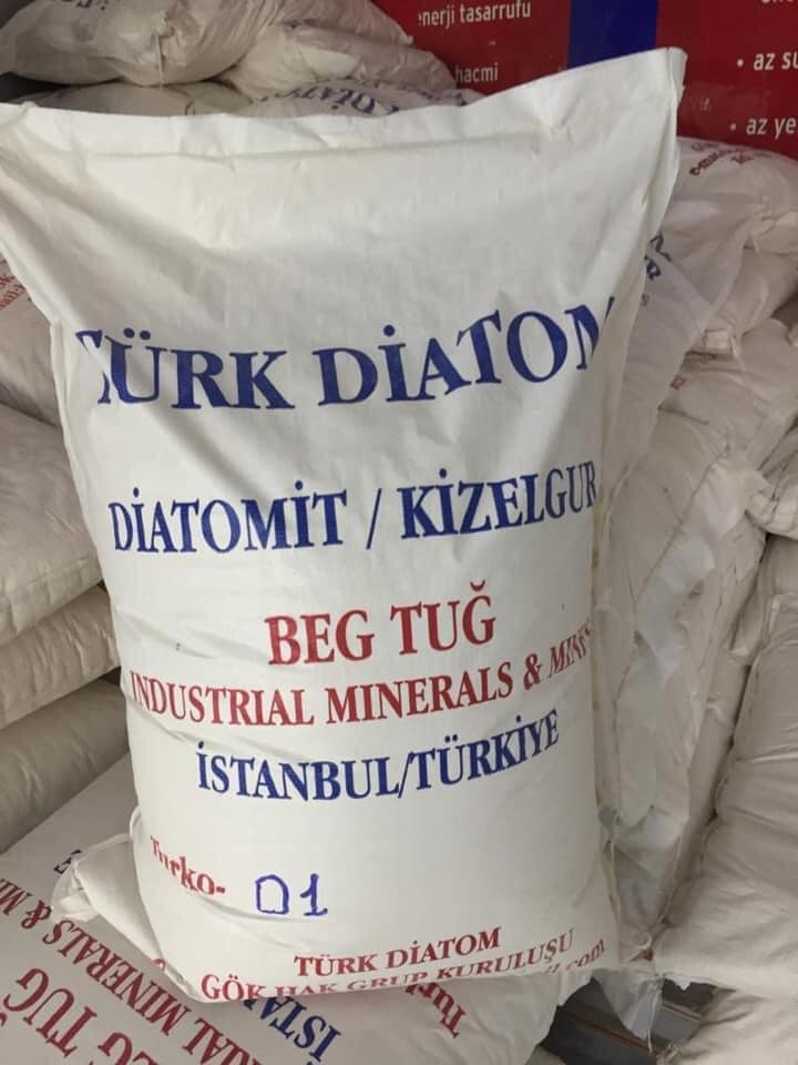 Kot Pantolon, Çadır ve Benzeri Ürünlerin Yıkamasında, Tekstil Sektörün Bir Çok Alanında ve Tekstilde Renglendirme ve Su Bazı Boyalarda Turko- 50 Kullanılmakta.